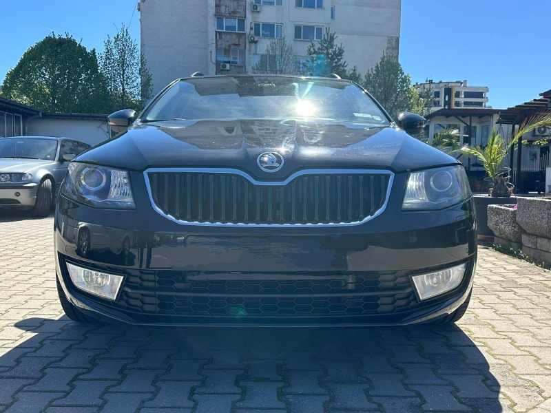 Skoda Octavia, снимка 11 - Автомобили и джипове - 45620188