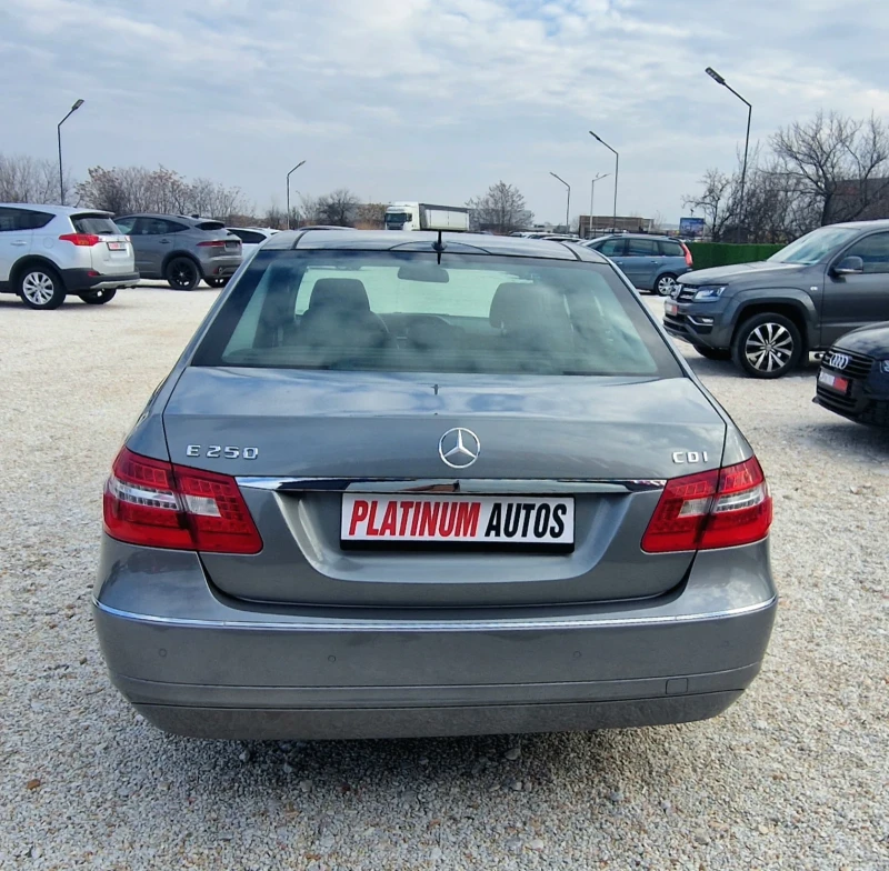 Mercedes-Benz E 250 250CDI/AVTOMAT/PANORAMA/PODGREV , снимка 2 - Автомобили и джипове - 48793341