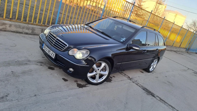 Mercedes-Benz C 200, снимка 1 - Автомобили и джипове - 49414131