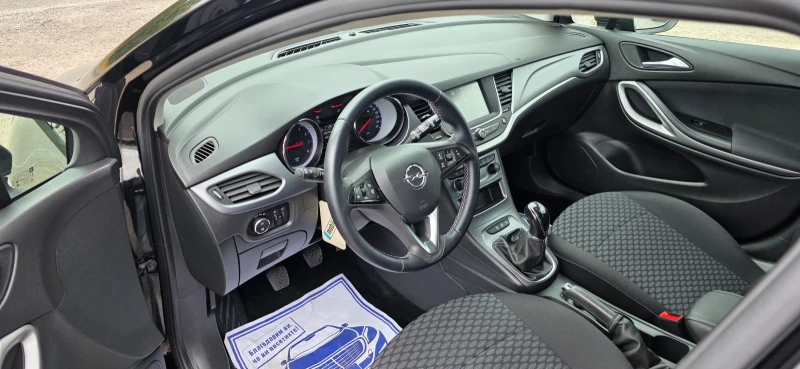 Opel Astra 1.2 i Business Edition-110 hp, снимка 6 - Автомобили и джипове - 50217071