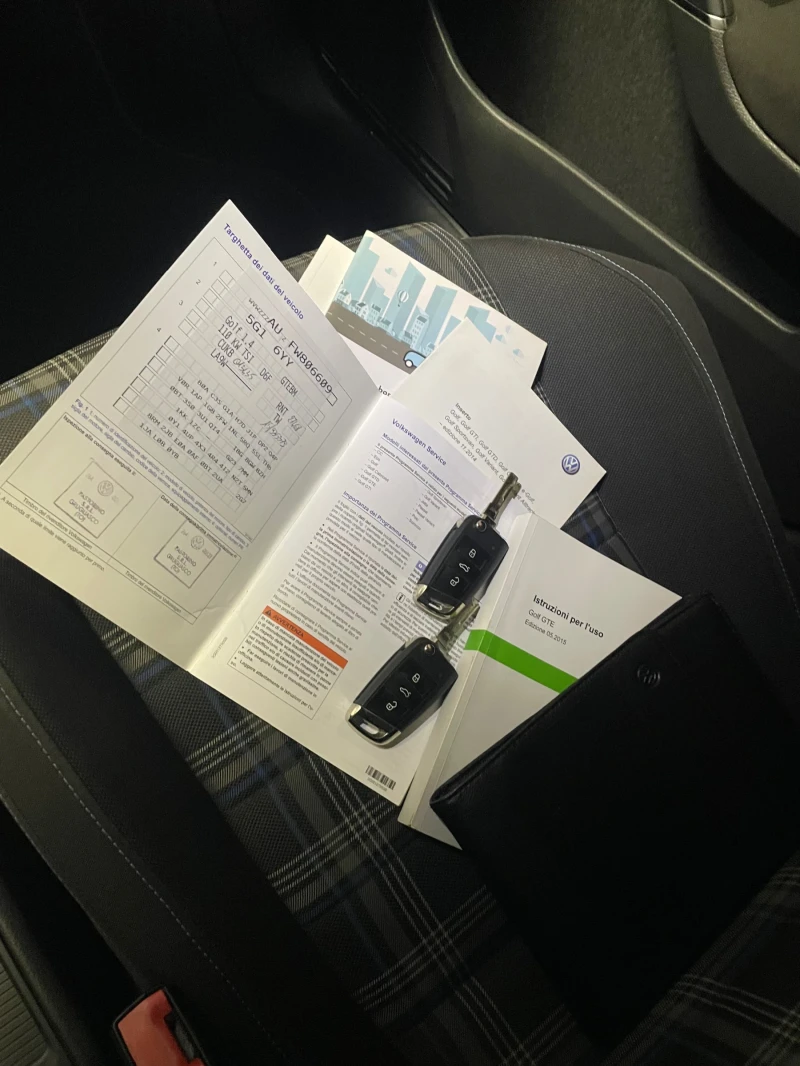 VW Golf Plug-in  Hybrid  Benzine , снимка 11 - Автомобили и джипове - 52461256