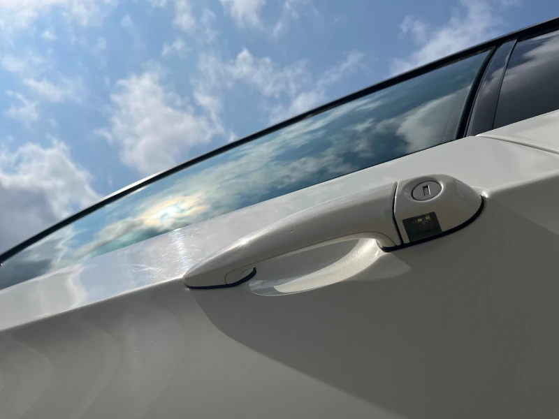 BMW 320 320d LCI, снимка 9 - Автомобили и джипове - 51690706