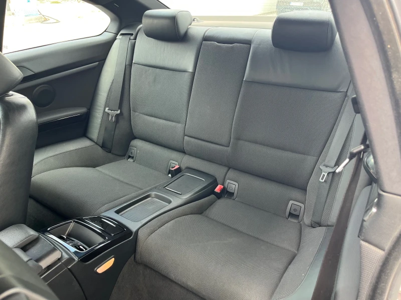 BMW 320 320d LCI, снимка 12 - Автомобили и джипове - 51690706