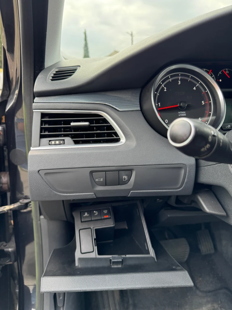 Peugeot 508 1.6 HDI PANO, снимка 11 - Автомобили и джипове - 52198564