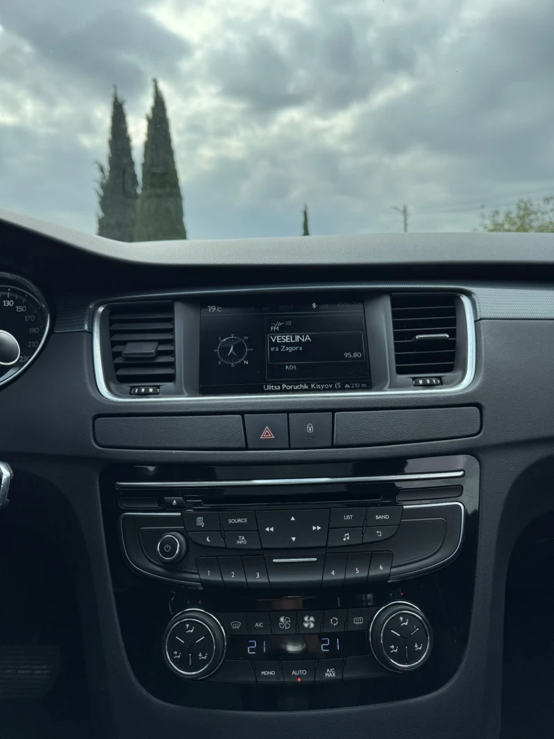 Peugeot 508 1.6 HDI PANO, снимка 9 - Автомобили и джипове - 52198564