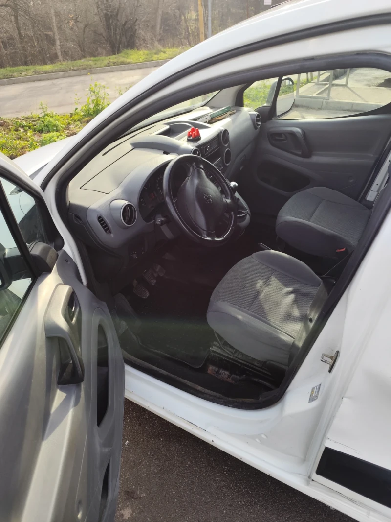 Peugeot Partner, снимка 4 - Автомобили и джипове - 52836658