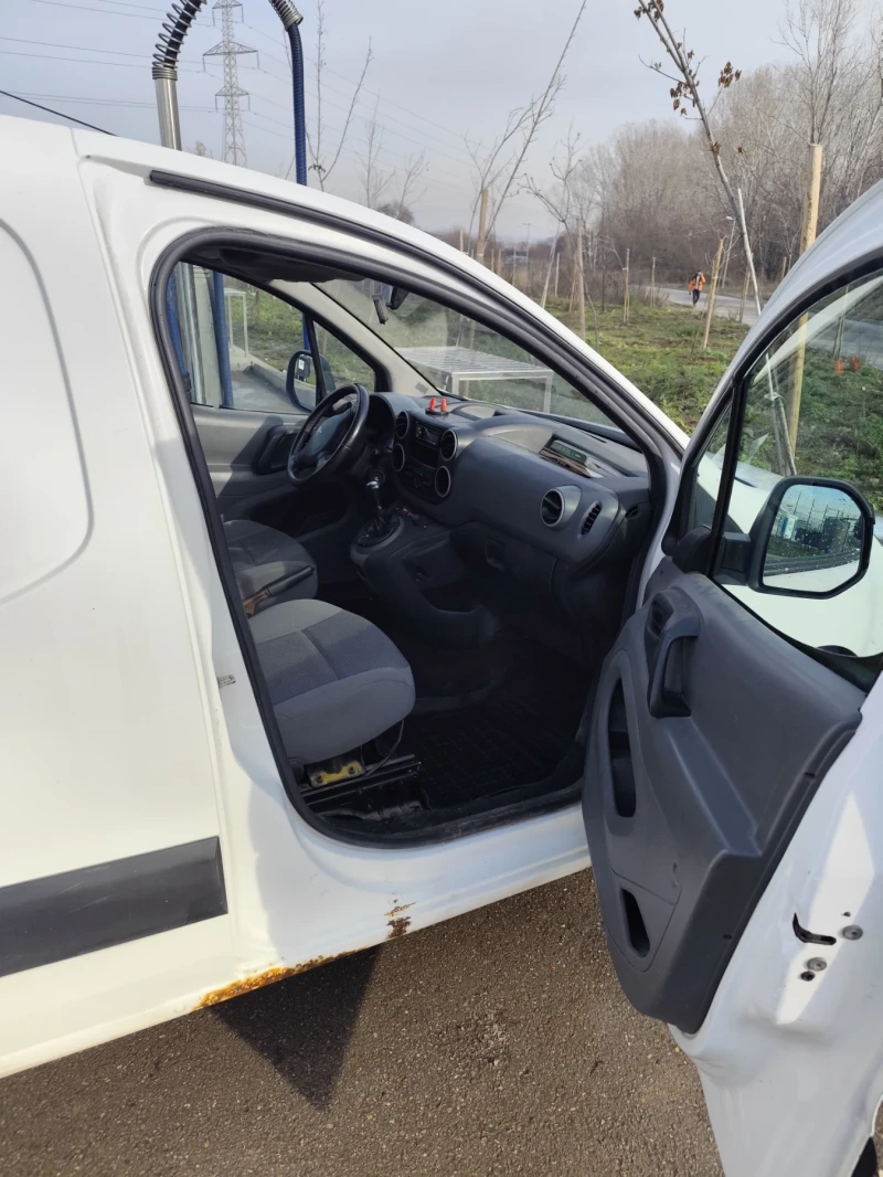 Peugeot Partner, снимка 10 - Автомобили и джипове - 52836658