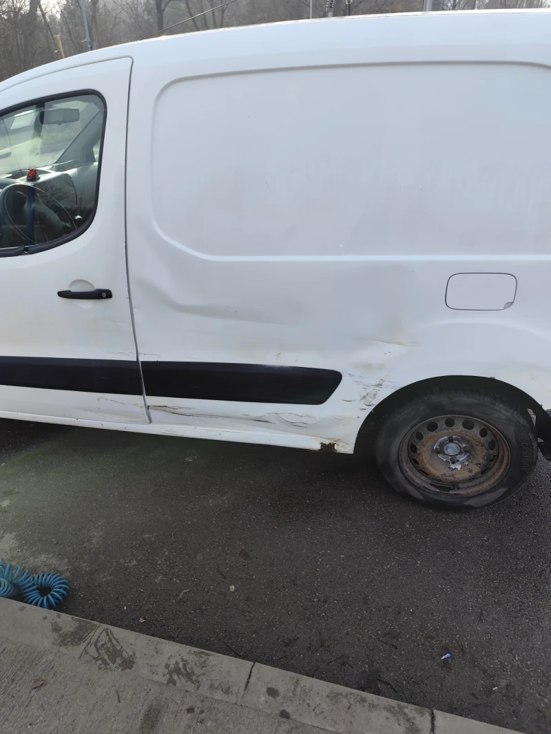 Peugeot Partner, снимка 5 - Автомобили и джипове - 52836658