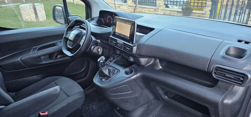Peugeot Partner 1.5 blue HDI , снимка 11 - Автомобили и джипове - 52958908