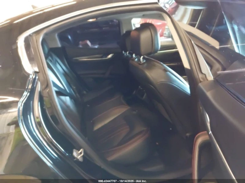 Maserati Ghibli 3.0l, снимка 8 - Автомобили и джипове - 53577301
