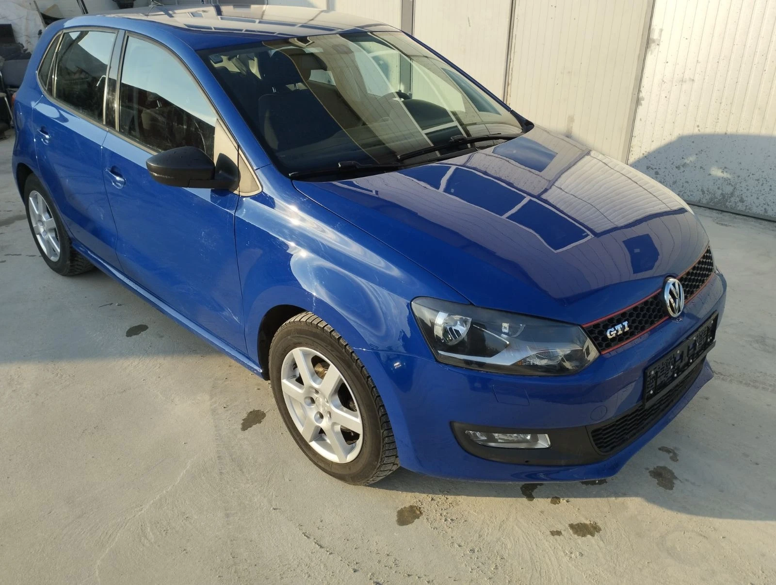 VW Polo 1.4I АВТОМАТИК 7 КЛИМАТИК - изображение 2