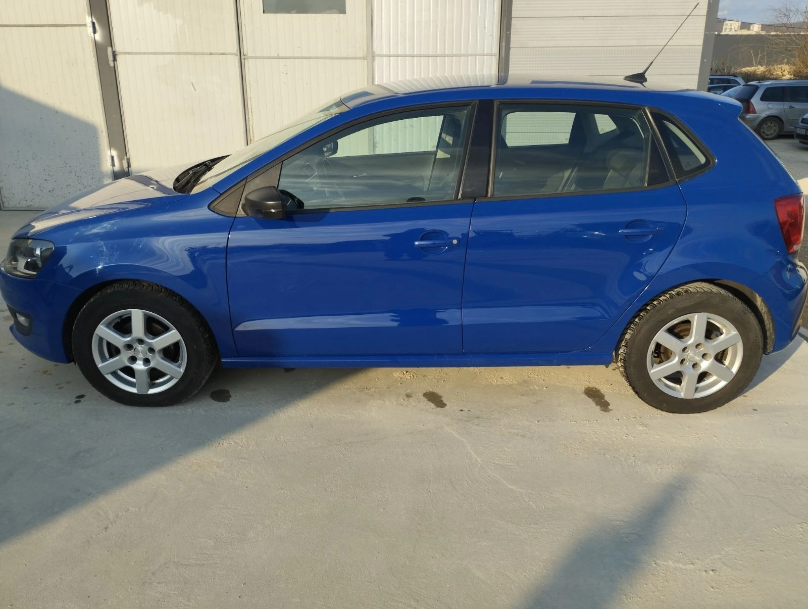 VW Polo 1.4I АВТОМАТИК 7 КЛИМАТИК - изображение 6