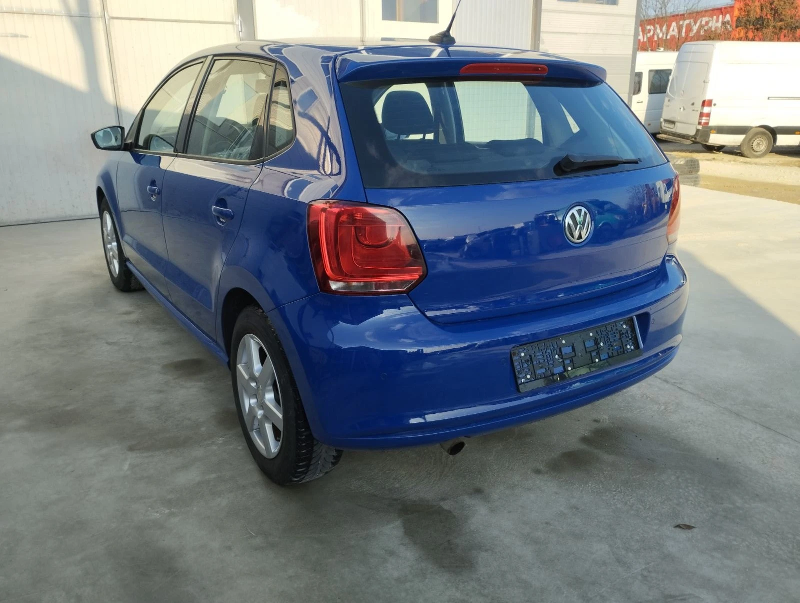 VW Polo 1.4I АВТОМАТИК 7 КЛИМАТИК - изображение 7