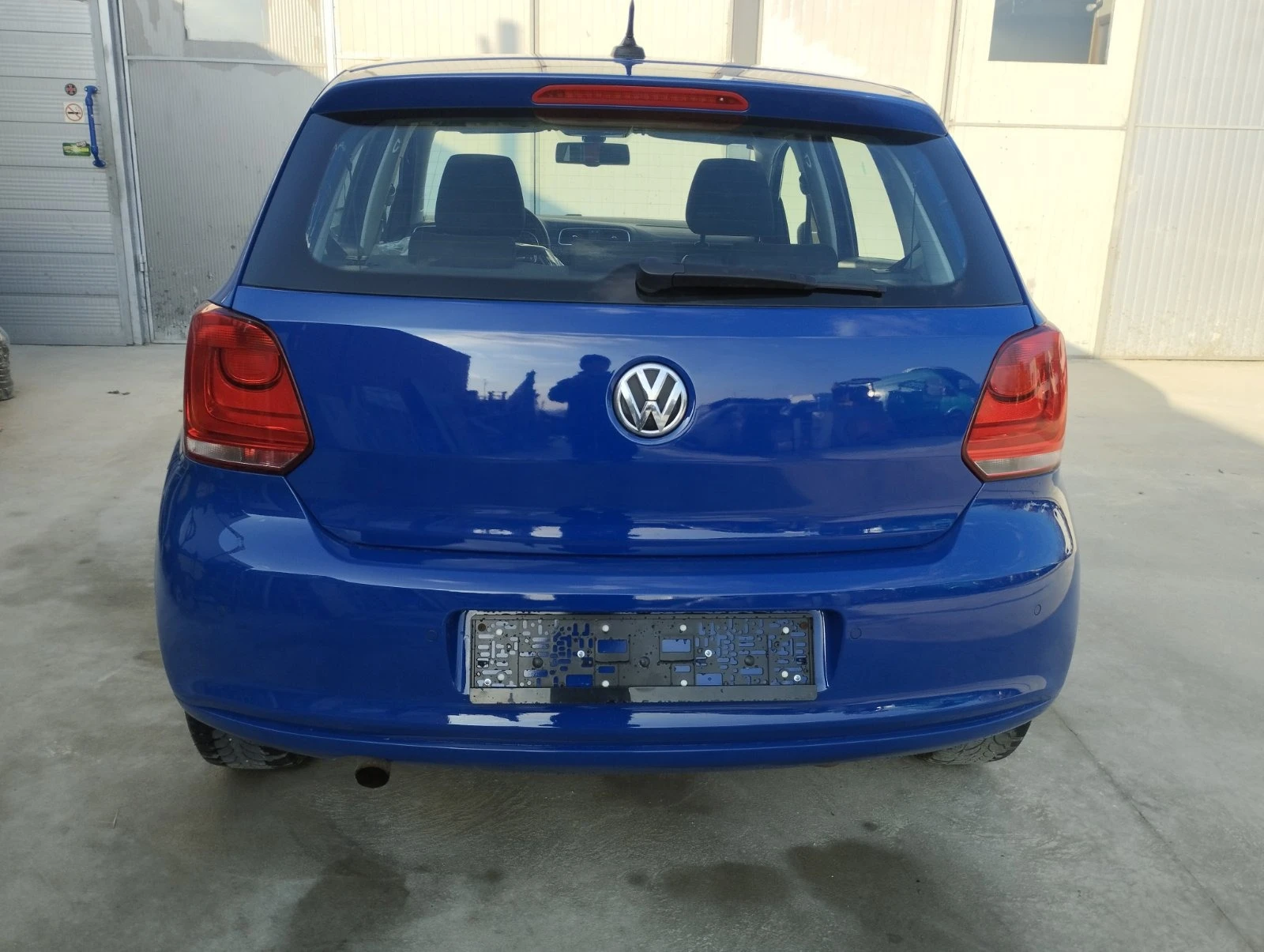 VW Polo 1.4I АВТОМАТИК 7 КЛИМАТИК - изображение 5