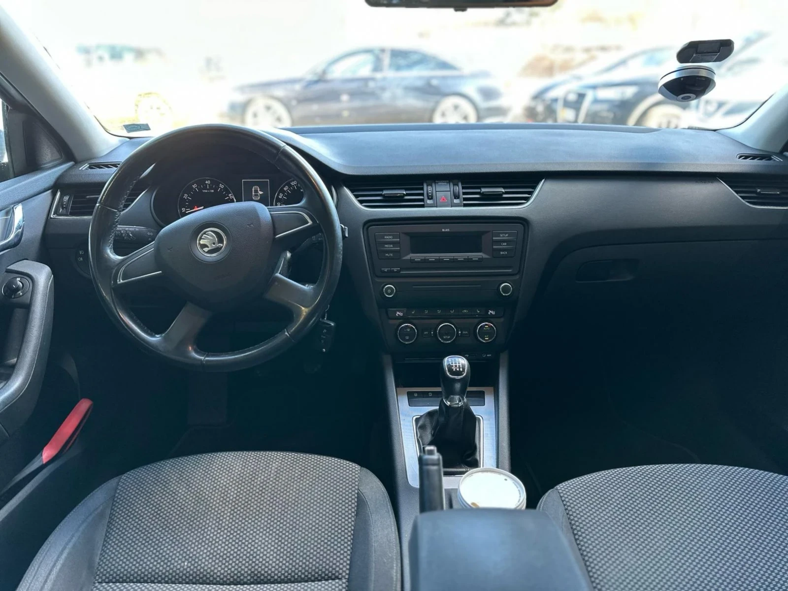 Skoda Octavia III Hatchback / 1.2TSI / 6MT / TOP Price - изображение 9
