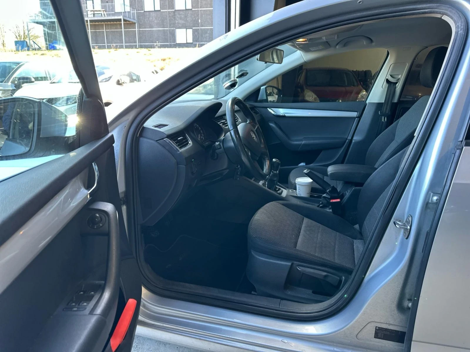 Skoda Octavia III Hatchback / 1.2TSI / 6MT / TOP Price - изображение 10