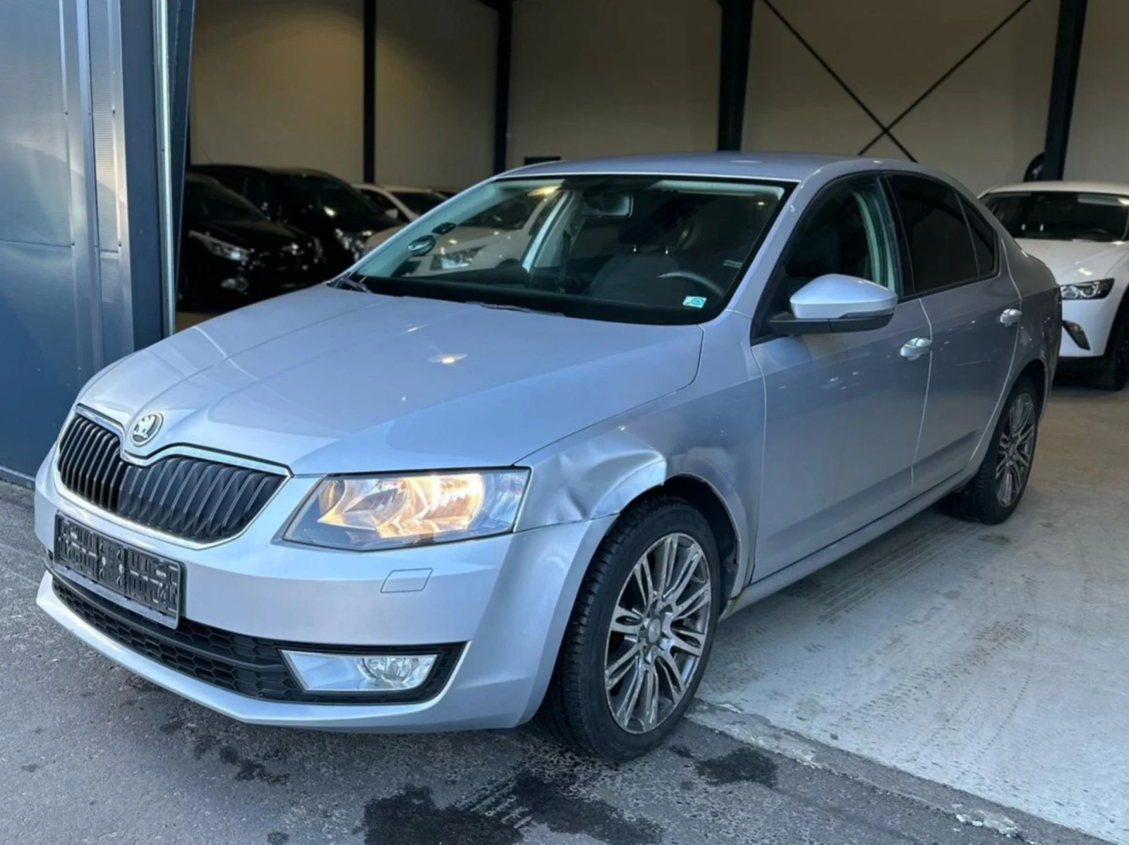 Skoda Octavia III Hatchback / 1.2TSI / 6MT / TOP Price - изображение 3