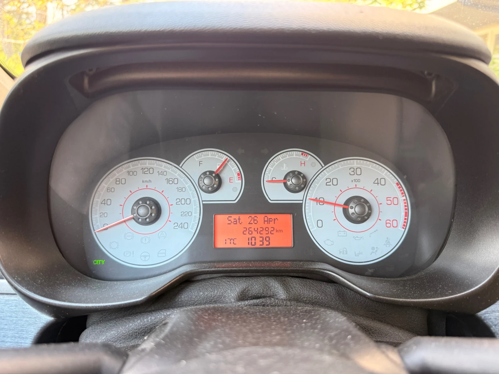 Fiat Punto 1.3 multijet 90hp 6 ск - изображение 4