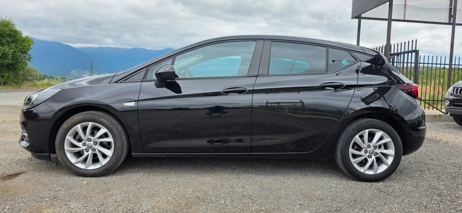 Opel Astra 1.2 i Business Edition-110 hp - изображение 2
