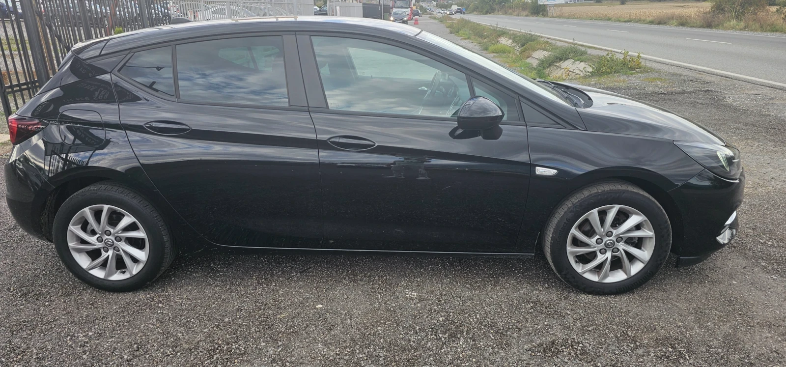 Opel Astra 1.2 i Business Edition-110 hp - изображение 3