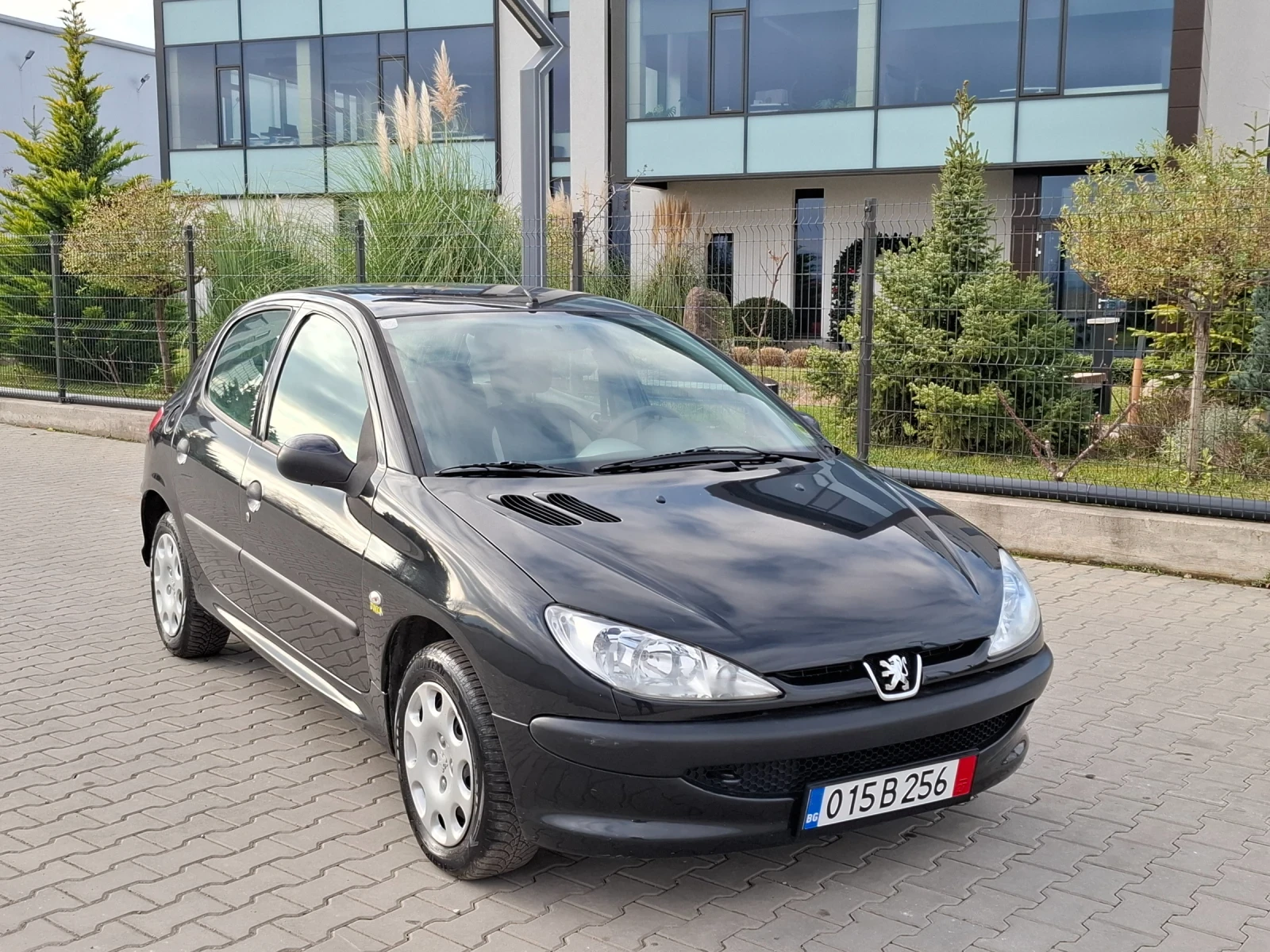 Peugeot 206 1.4НDI* (68кс)* * FACELIFT* * НОВ ВНОС* *  - изображение 2