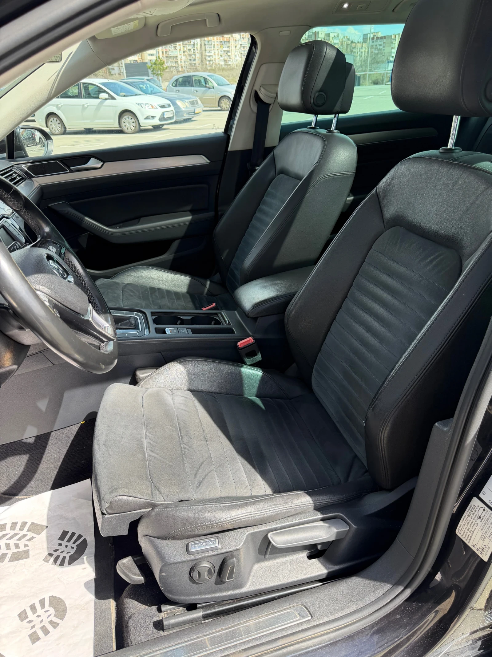 VW Passat 2.0 TDI 150, снимка 14 - Автомобили и джипове - 54005351