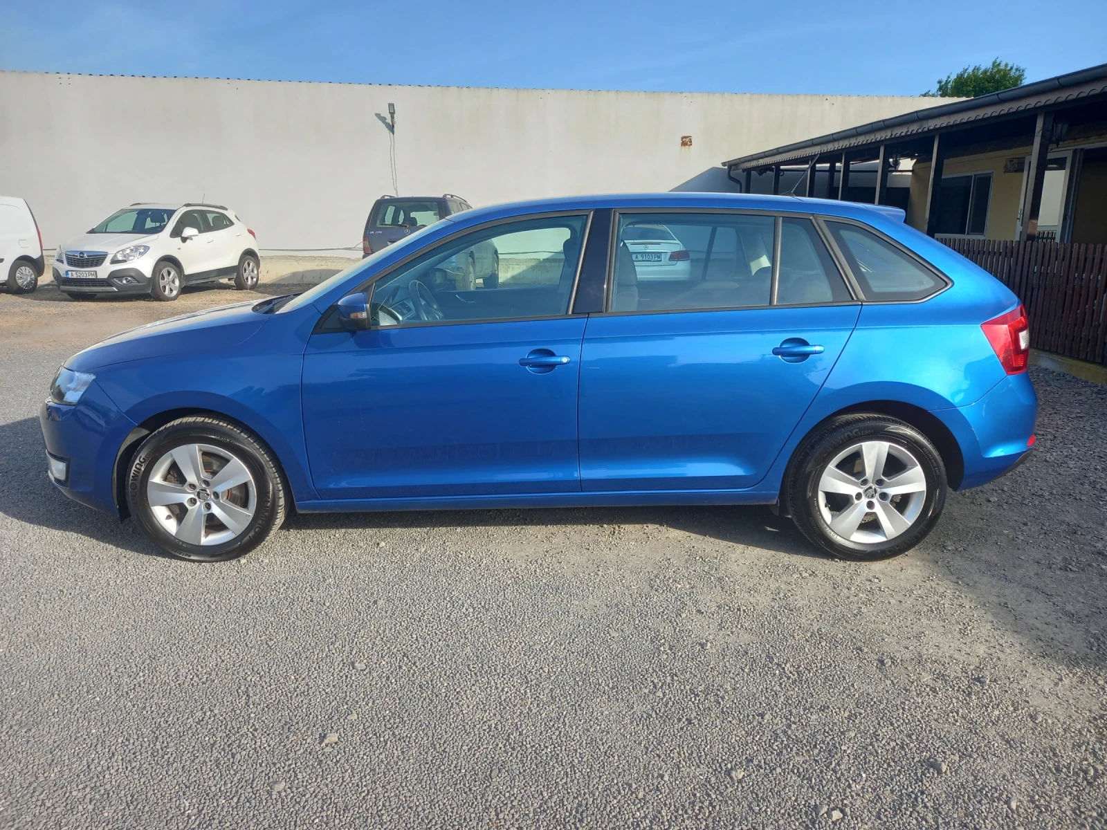 Skoda Rapid 1.2TSI  110кс., снимка 7 - Автомобили и джипове - 54483069
