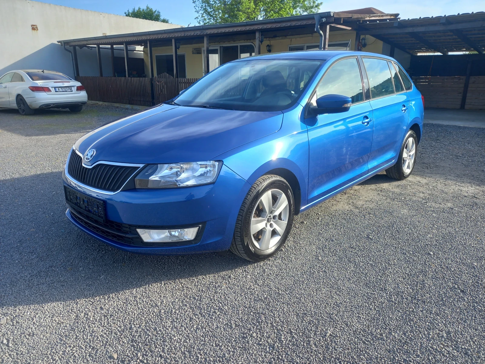 Skoda Rapid 1.2TSI  110кс., снимка 8 - Автомобили и джипове - 54483069