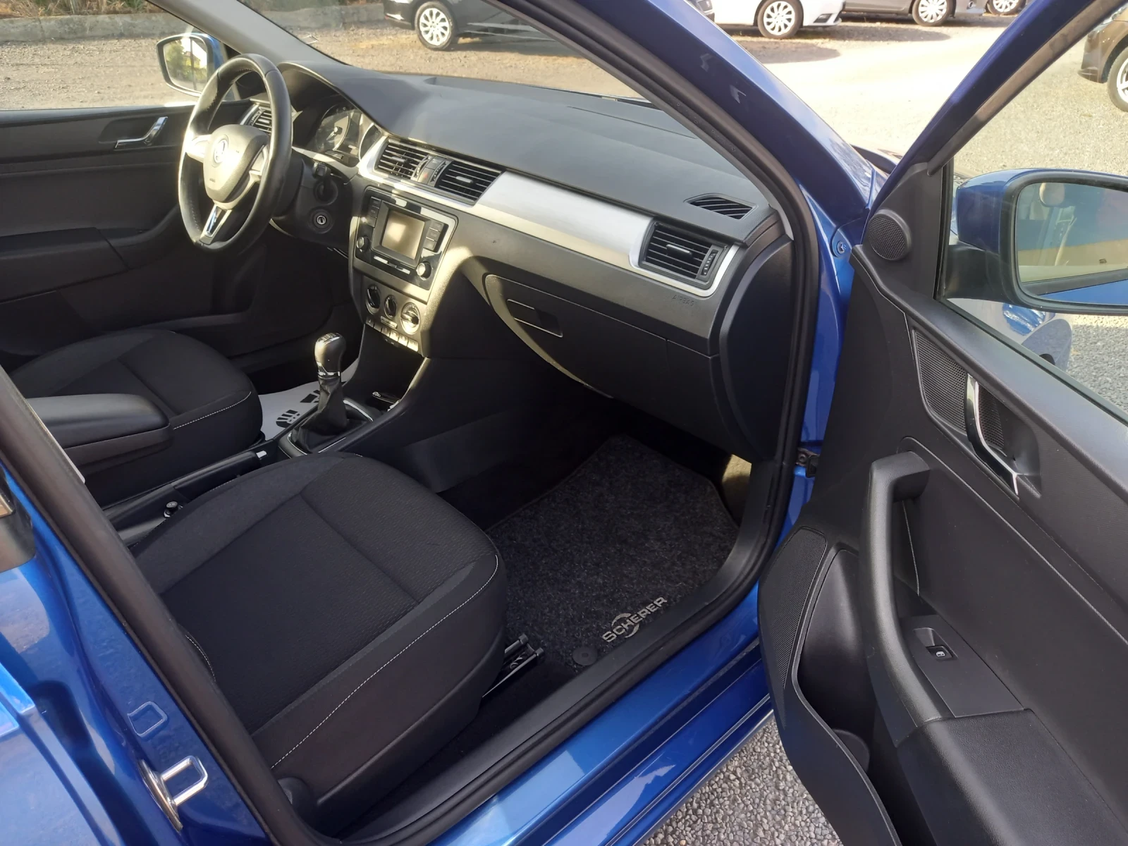 Skoda Rapid 1.2TSI  110кс., снимка 9 - Автомобили и джипове - 54483069