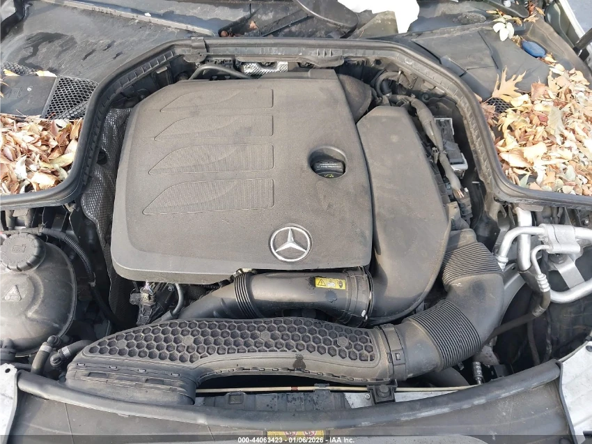 Mercedes-Benz C 300 4MATIC* ПОДГРЕВ* КАМЕРА, снимка 10 - Автомобили и джипове - 54509251