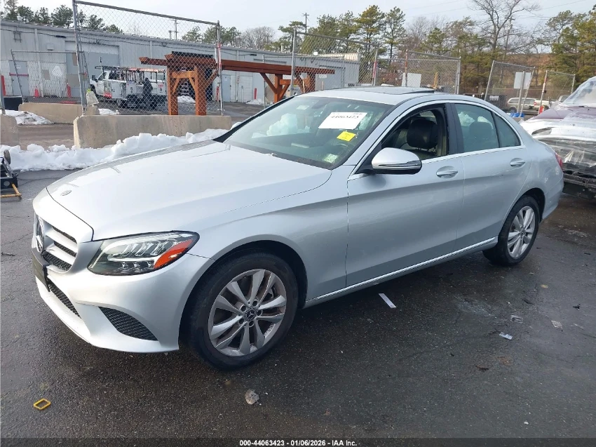 Mercedes-Benz C 300 4MATIC* ПОДГРЕВ* КАМЕРА