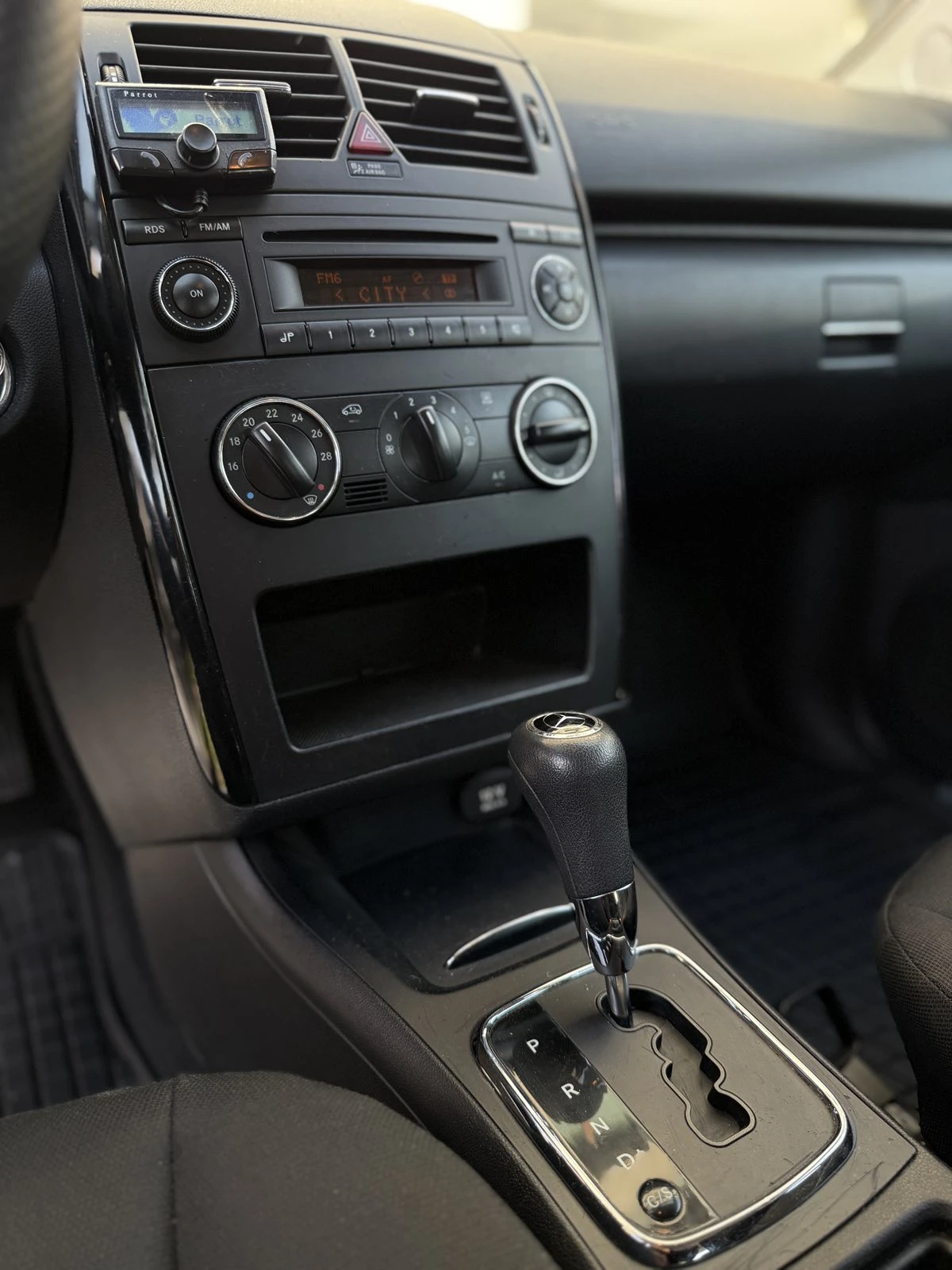 Mercedes-Benz A 160, снимка 5 - Автомобили и джипове - 54631879