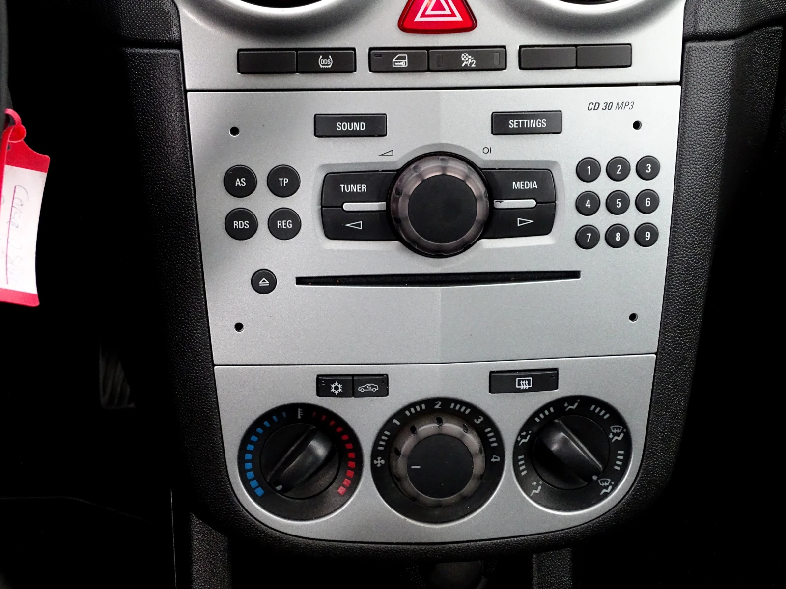 Opel Corsa 1.3CDTI_Германия_* , снимка 16 - Автомобили и джипове - 54783226