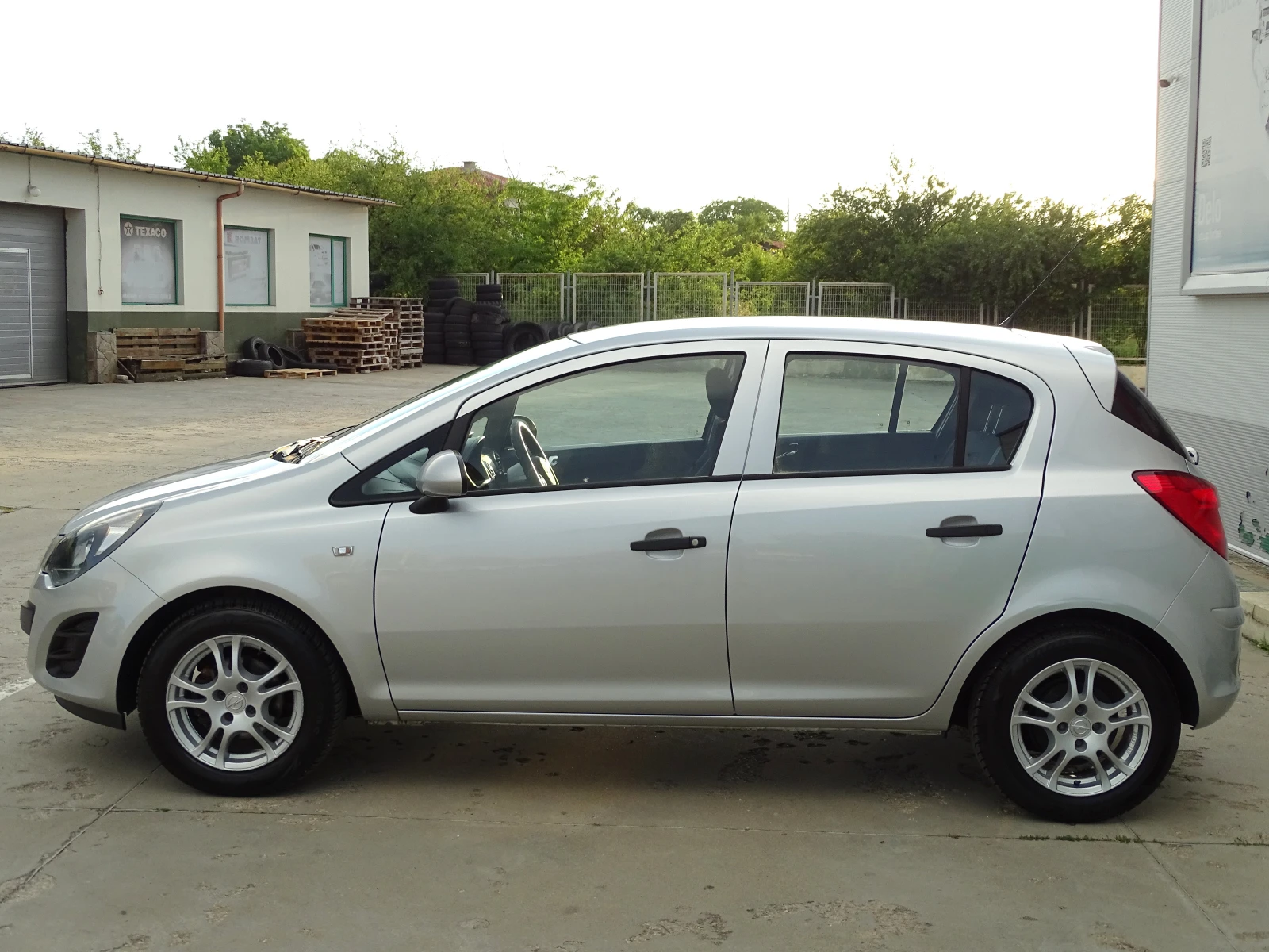 Opel Corsa 1.3CDTI_Германия_* , снимка 6 - Автомобили и джипове - 54783226