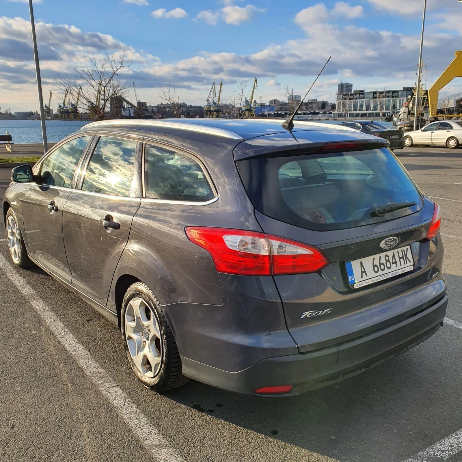 Ford Focus 1.6 TDCI Комби 2012, снимка 12 - Автомобили и джипове - 55085883