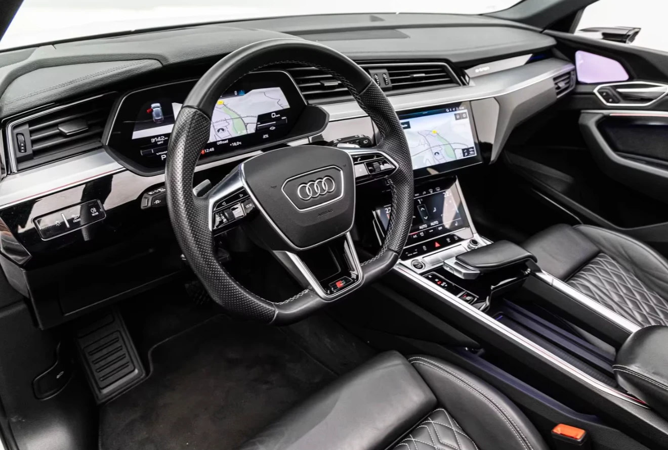 Audi E-Tron 50* S-LINE* PANO* B&O* HUD* MATRIX* 360* , снимка 10 - Автомобили и джипове - 55294606