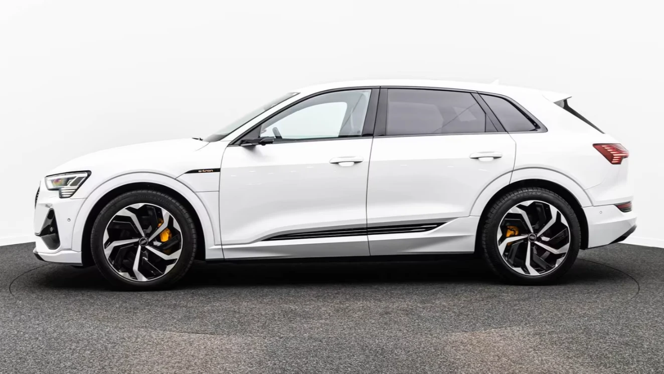 Audi E-Tron 50* S-LINE* PANO* B&O* HUD* MATRIX* 360* , снимка 3 - Автомобили и джипове - 55294606