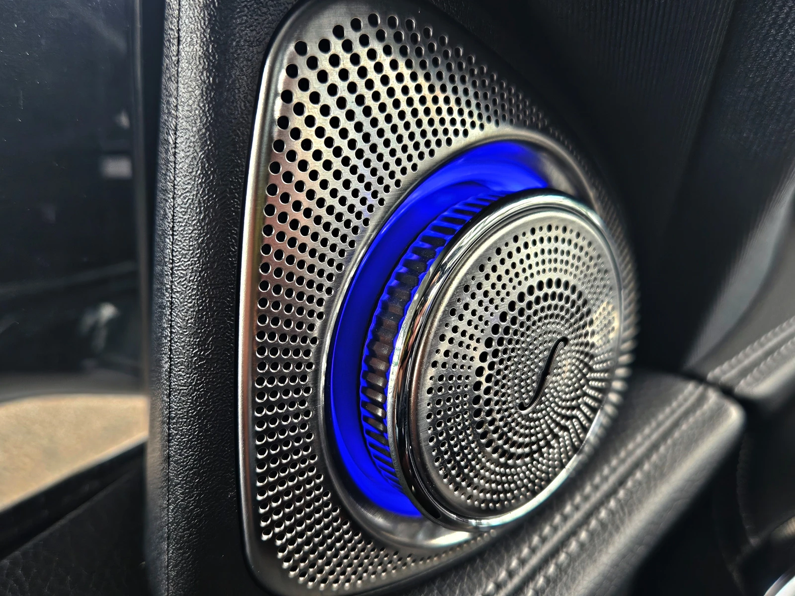 Mercedes-Benz E 350 AMG/4D BURMESTER/PANO/VIRTUAL/360CAM/ПОДГР/AMBI/LI, снимка 10 - Автомобили и джипове - 55393901