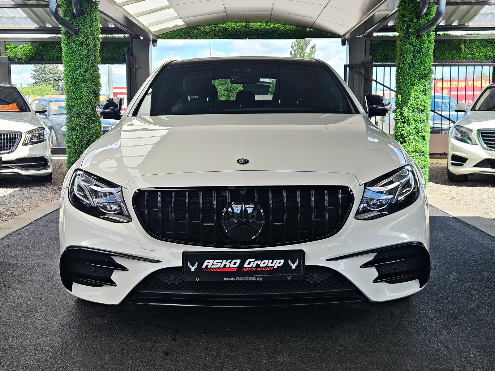Mercedes-Benz E 350 AMG/4D BURMESTER/PANO/VIRTUAL/360CAM/ПОДГР/AMBI/LI, снимка 2 - Автомобили и джипове - 55393901
