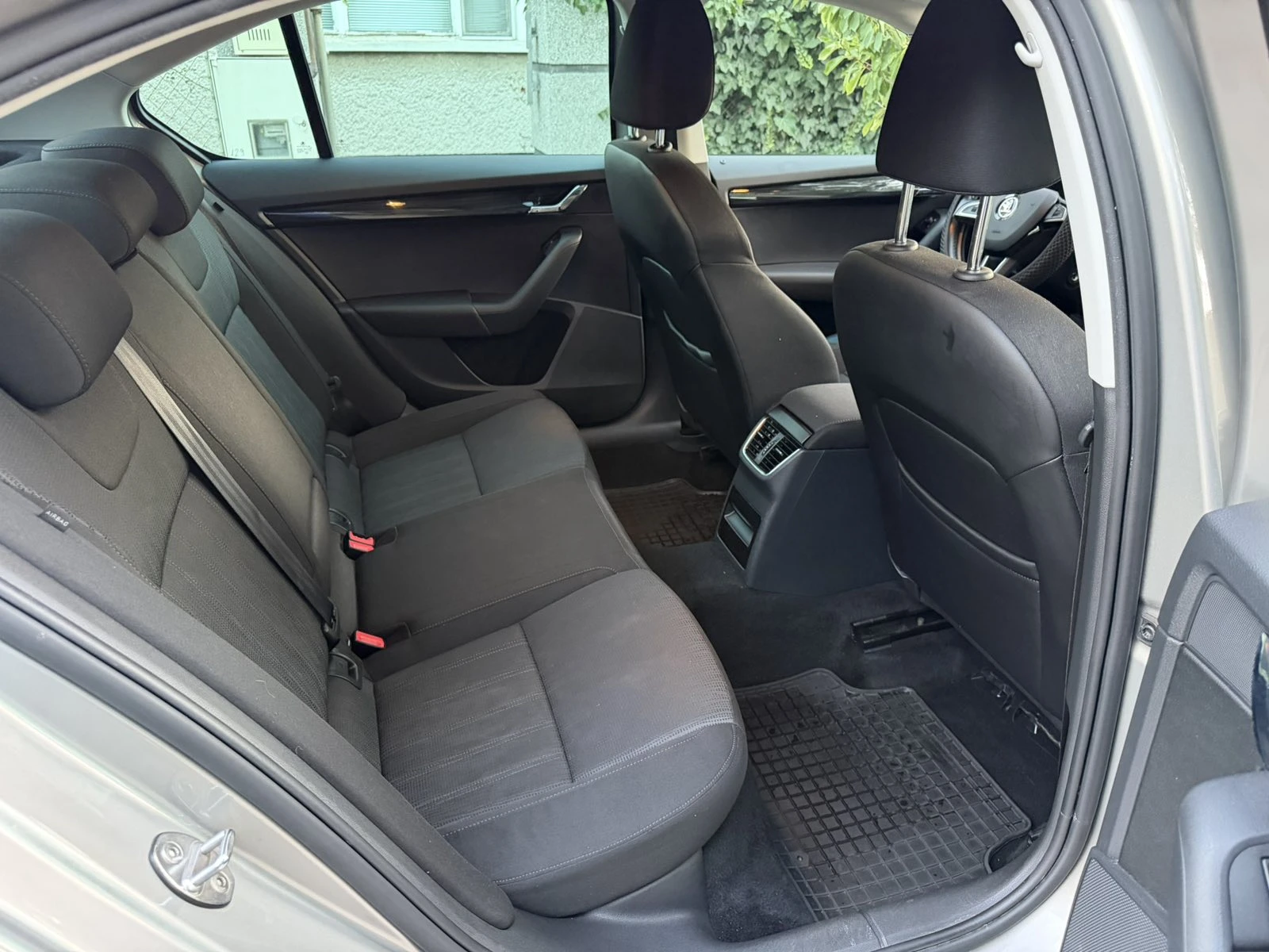 Skoda Octavia Style, снимка 6 - Автомобили и джипове - 56135776