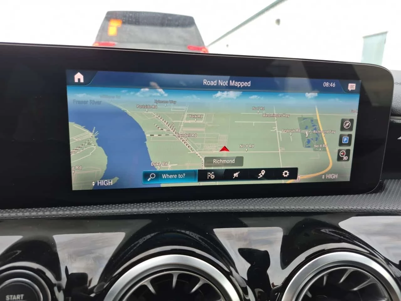 Mercedes-Benz A 35 * AMG * KEYLESS * ПОДГРЕВ * , снимка 13 - Автомобили и джипове - 56331305