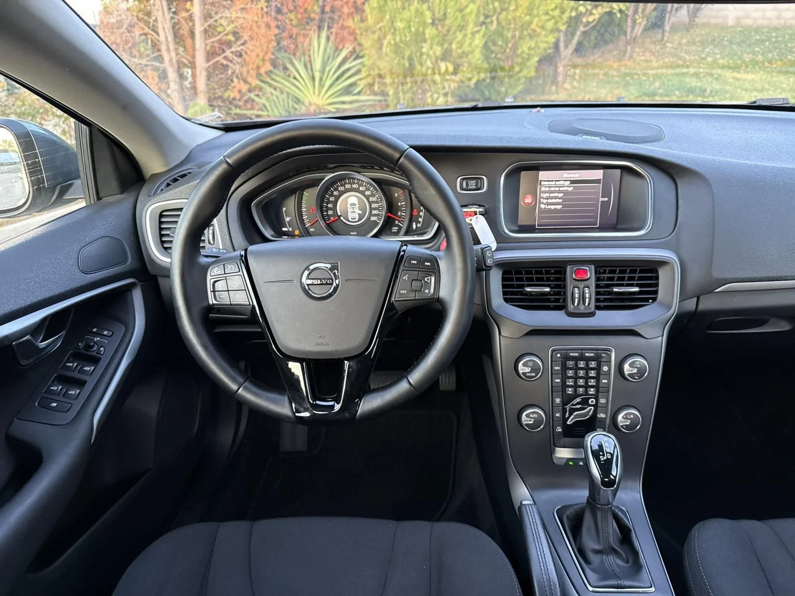 Volvo V40 D3/Facelift/ HARMAN-KARDON  | Mobile.bg � ����������� 12
