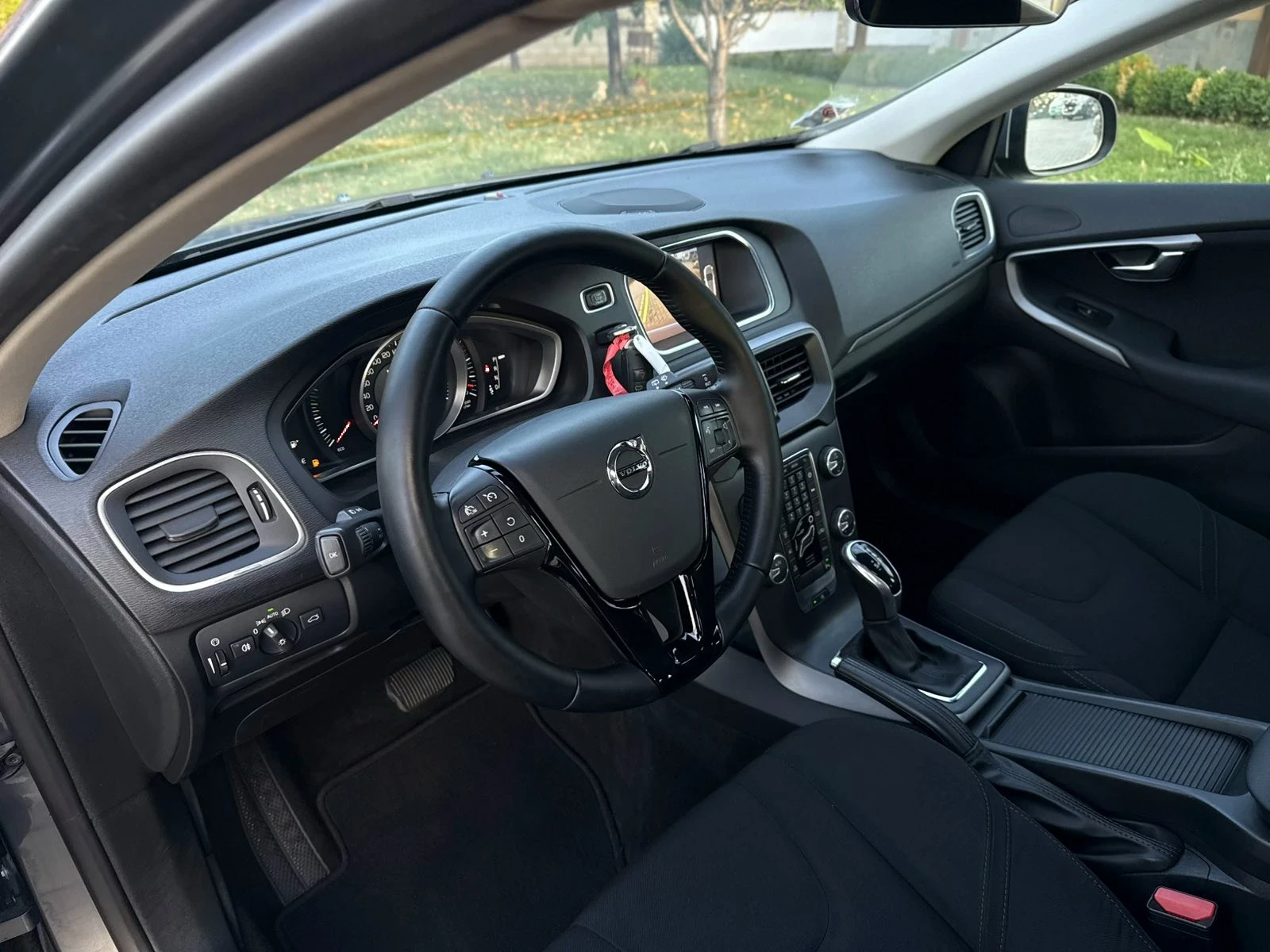 Volvo V40 D3/Facelift/ HARMAN-KARDON  | Mobile.bg � ����������� 8