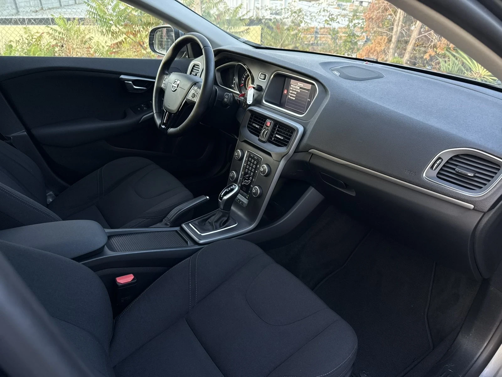 Volvo V40 D3/Facelift/ HARMAN-KARDON  | Mobile.bg � ����������� 10