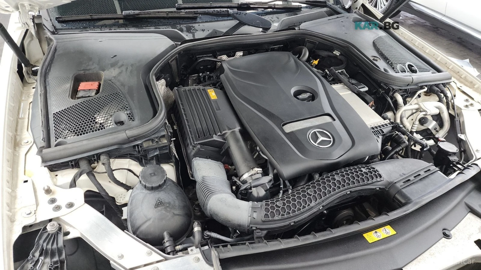 Mercedes-Benz E 300 4MATIC* EXCLUSIVE* 360CAMERA* ШИБИДАХ* , снимка 17 - Автомобили и джипове - 56681237