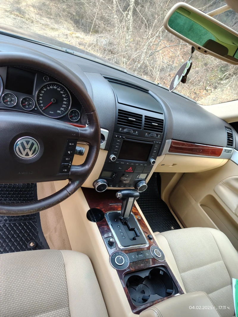 VW Touareg, снимка 9 - Автомобили и джипове - 48970006