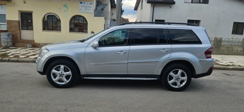 Mercedes-Benz GL 320, снимка 3 - Автомобили и джипове - 51911502