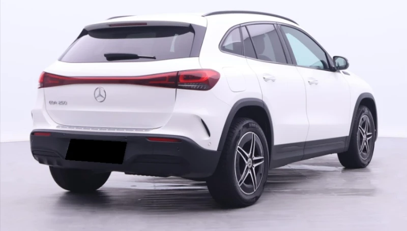 Mercedes-Benz EQA 250 AMG Line, снимка 4 - Автомобили и джипове - 52493768