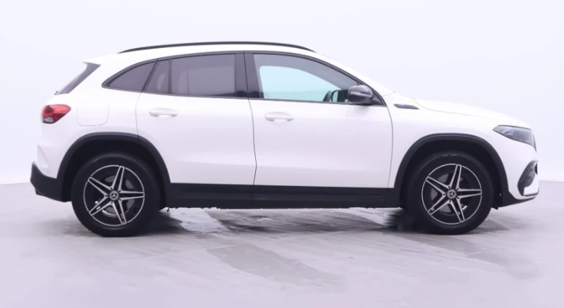 Mercedes-Benz EQA 250 AMG Line, снимка 5 - Автомобили и джипове - 52493768