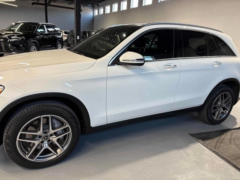 Mercedes-Benz GLC 300 2019 * CARFAX * БЕЗ ПЪРВОНАЧАЛНА ВНОСКА, снимка 3 - Автомобили и джипове - 53050010